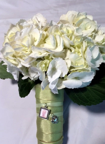 Charm Bouquets Bring Special Memories To Weddings